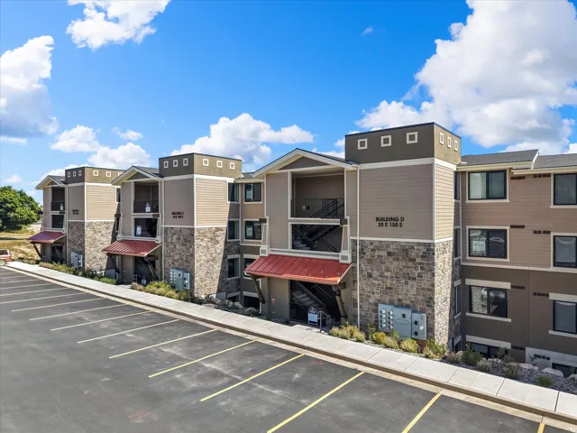35 E 150 S #d202, Garden City, Utah 84028