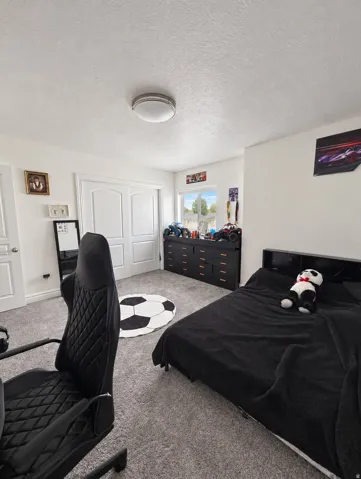 White walls with textured ceiling