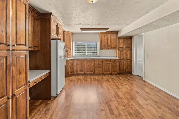 939 S Wind River Way, Kaysville, Utah 84037