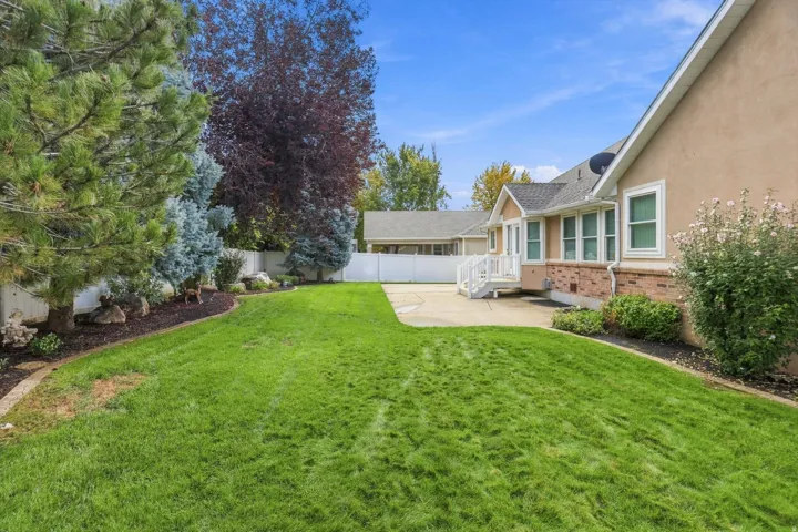 939 S Wind River Way, Kaysville, Utah 84037