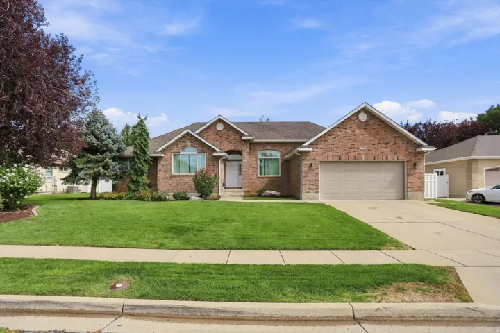 939 S Wind River Way, Kaysville, Utah 84037