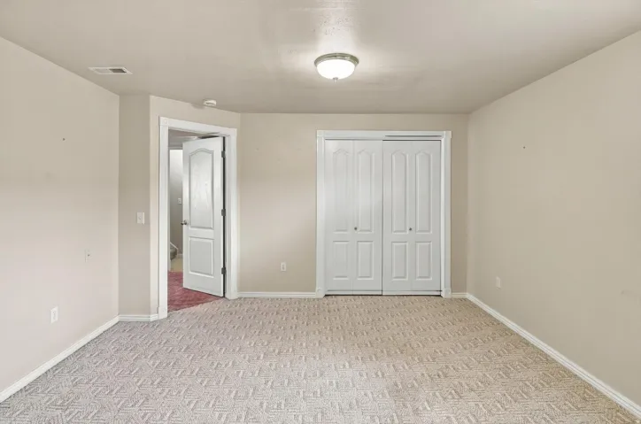 939 S Wind River Way, Kaysville, Utah 84037