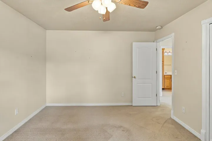 939 S Wind River Way, Kaysville, Utah 84037