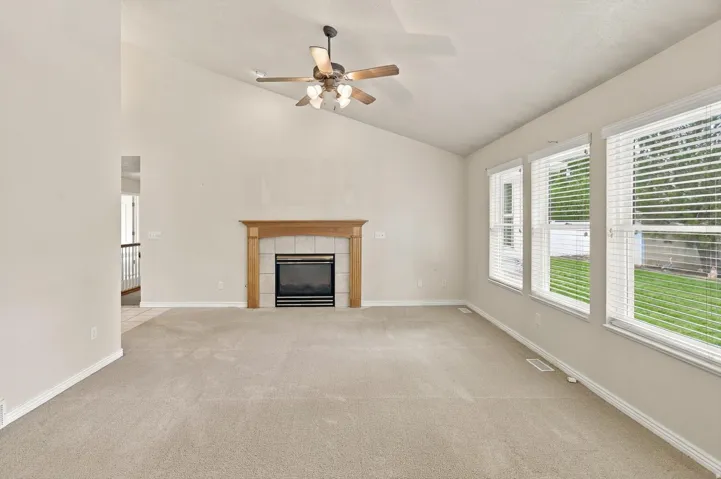 939 S Wind River Way, Kaysville, Utah 84037