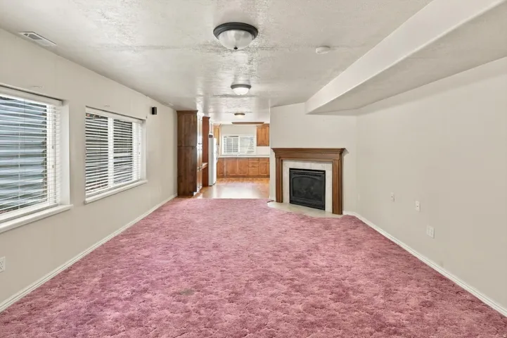 939 S Wind River Way, Kaysville, Utah 84037