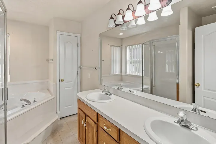 939 S Wind River Way, Kaysville, Utah 84037