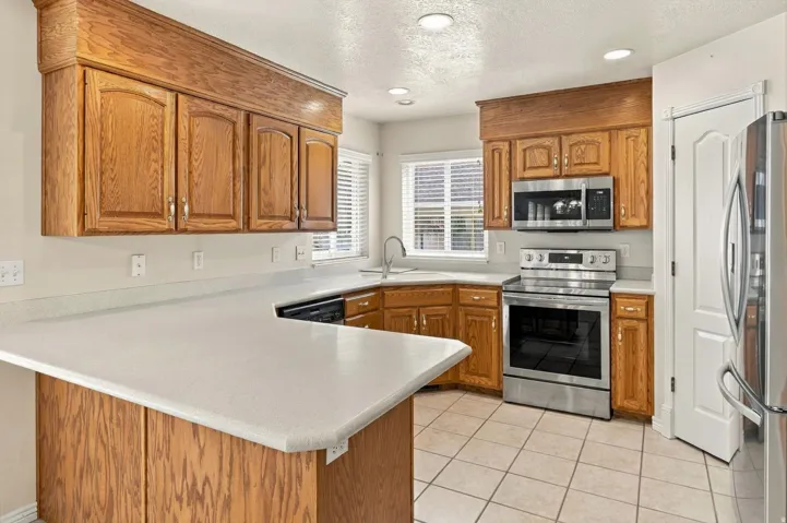 939 S Wind River Way, Kaysville, Utah 84037