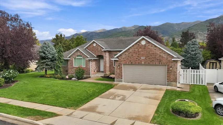 939 S Wind River Way, Kaysville, Utah 84037