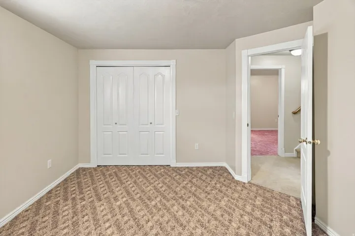 939 S Wind River Way, Kaysville, Utah 84037