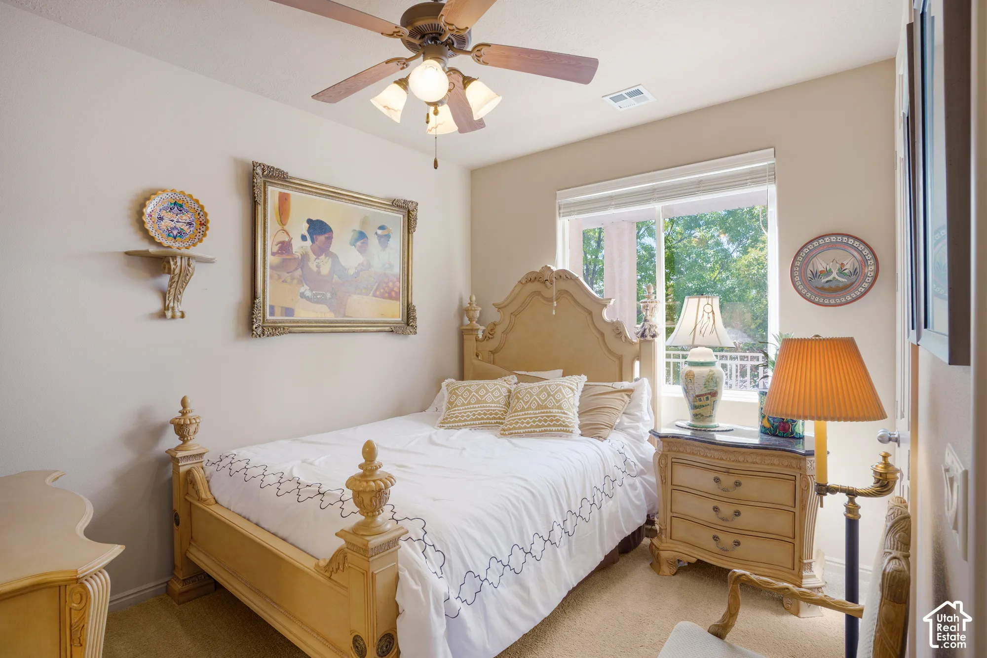 Ceiling fan with integrated lighting, window with horizontal blinds, neutral wall paint, and wall-to-wall carpeting
