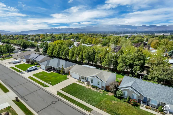 11250 S Crescent Vista Ln, Sandy, Utah 84070