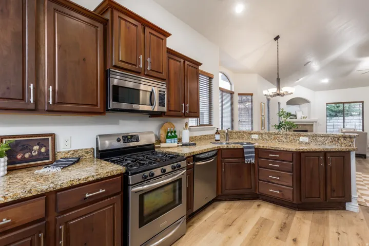 318 E Nechatel Dr, Draper, Utah 84020