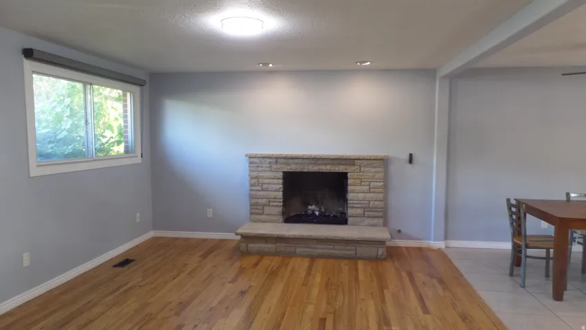 Hardwood Floors - Gas Fireplace