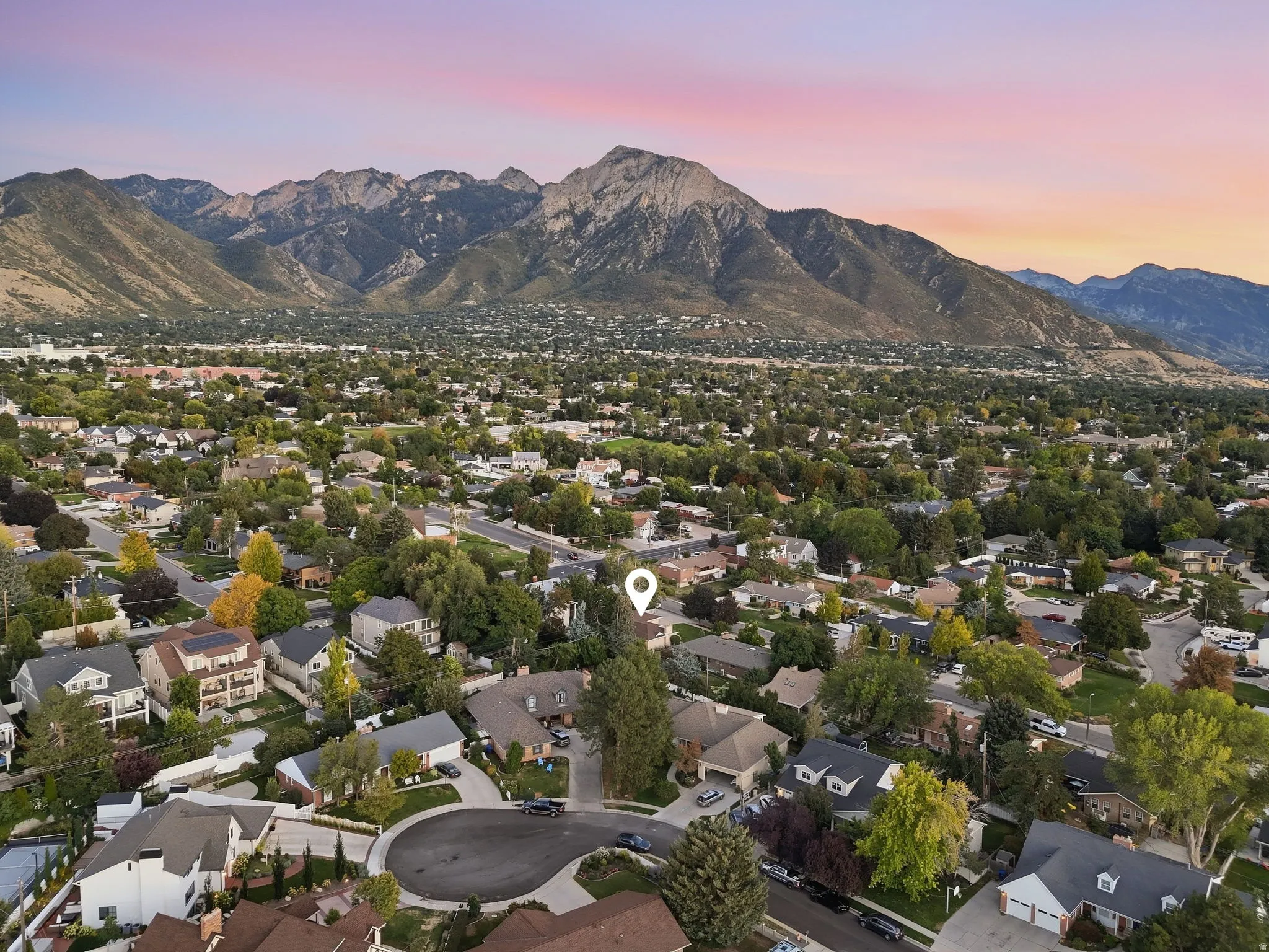 Mountain backdrop and an established residential neighborhood