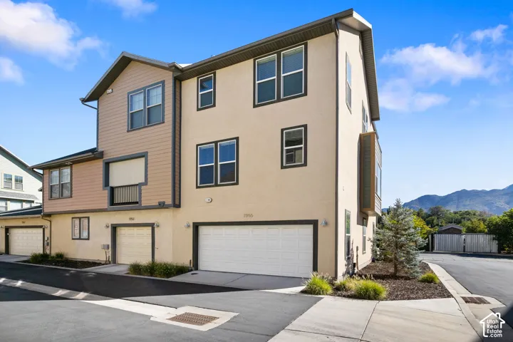 Contemporary exterior with stucco and horizontal siding