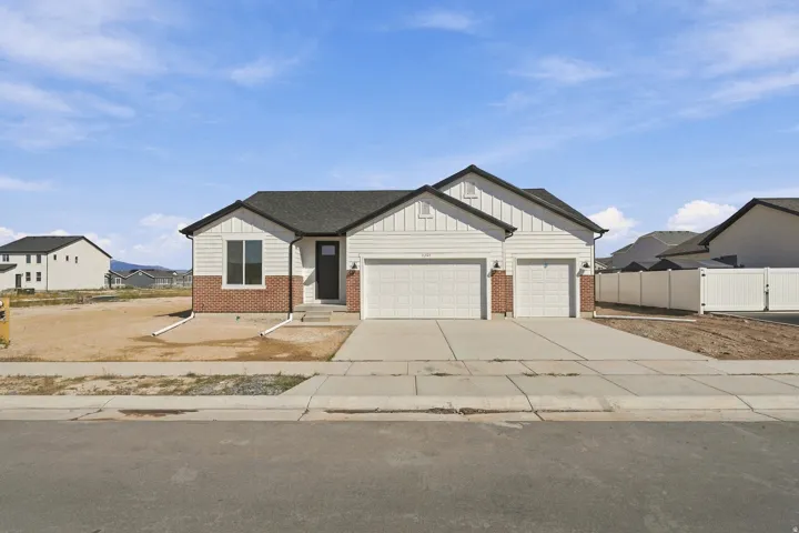2365 E E Morning Glory Way, Eagle Mountain, Utah 84005