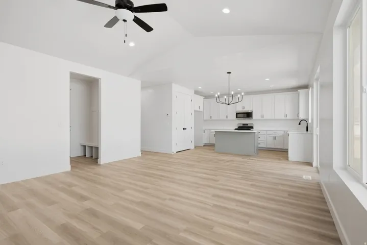 2365 E E Morning Glory Way, Eagle Mountain, Utah 84005