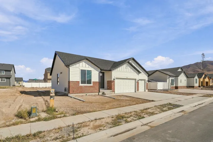 2365 E E Morning Glory Way, Eagle Mountain, Utah 84005