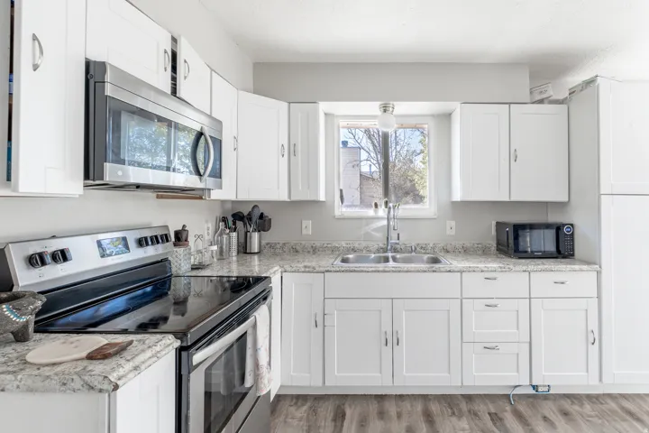 3816 S Pheasant Glen Dr, West Valley City, Utah 84120