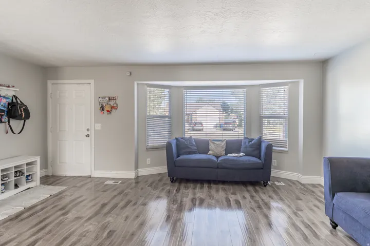 3816 S Pheasant Glen Dr, West Valley City, Utah 84120