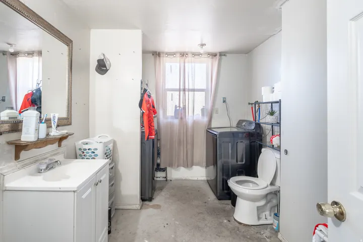 Half bathroom and laundry