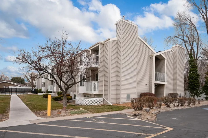 875 E Arrowhead Ln ##47, Murray, Utah 84107