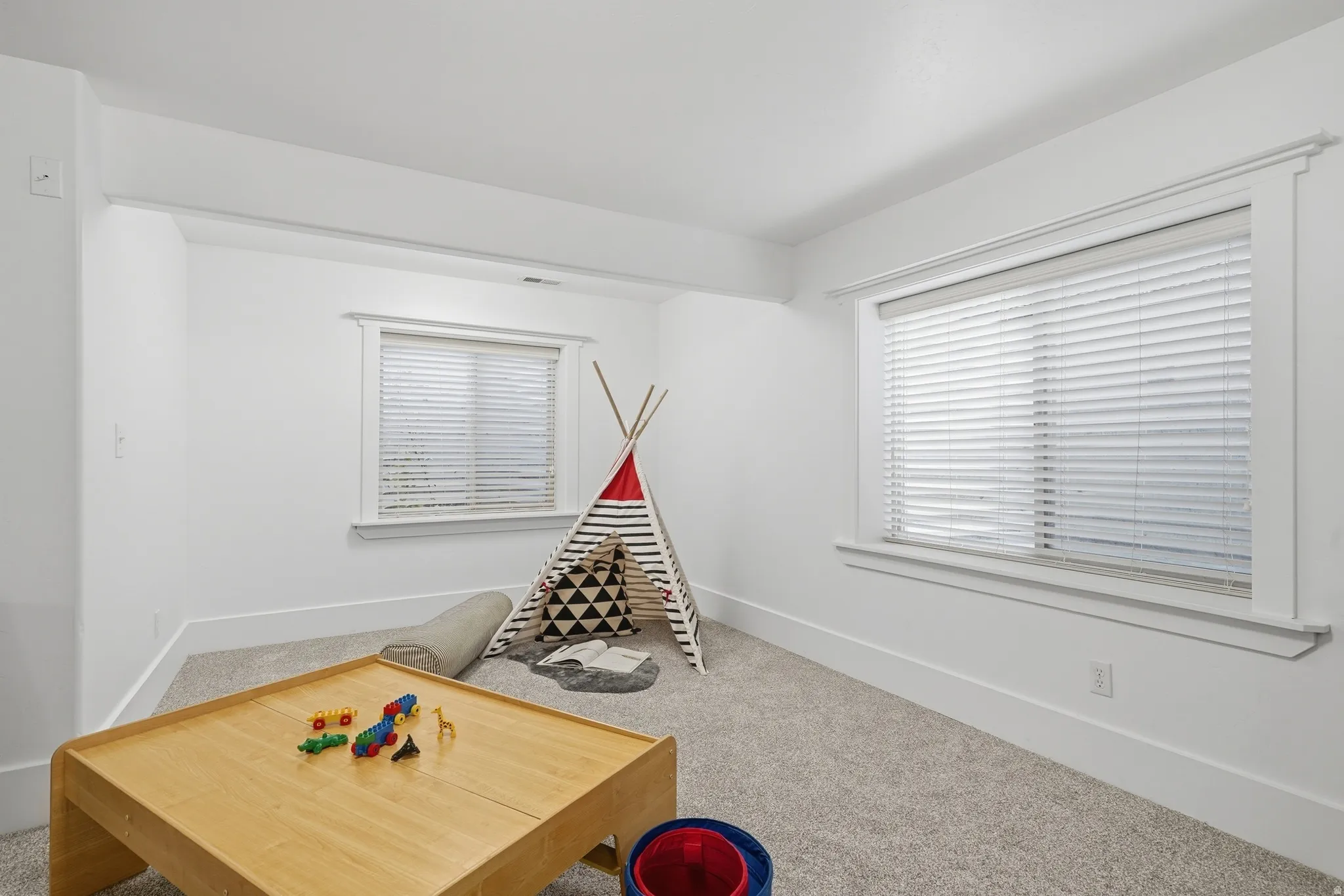 Family room play area/bonus nook