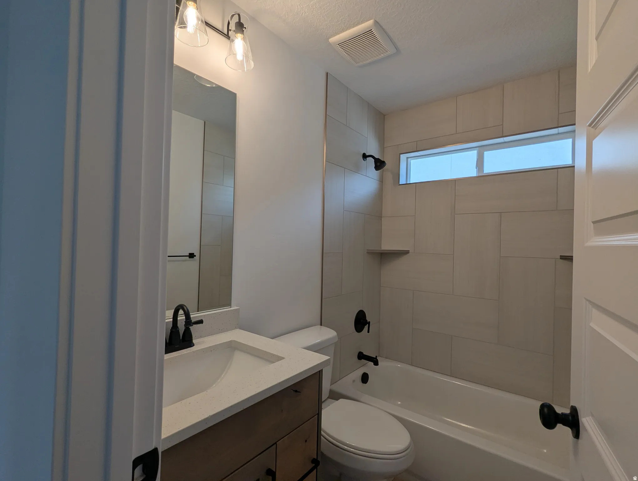 Photo from a previously built Madeline.Main Bathroom.