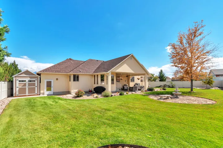 9044 S Pine Laurel Ln, West Jordan, Utah 84081