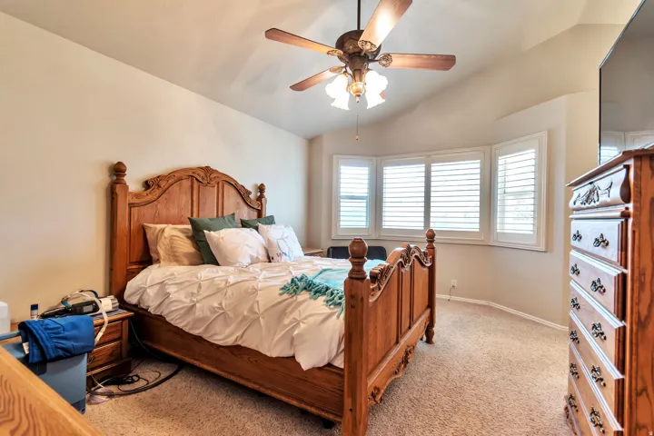 9044 S Pine Laurel Ln, West Jordan, Utah 84081