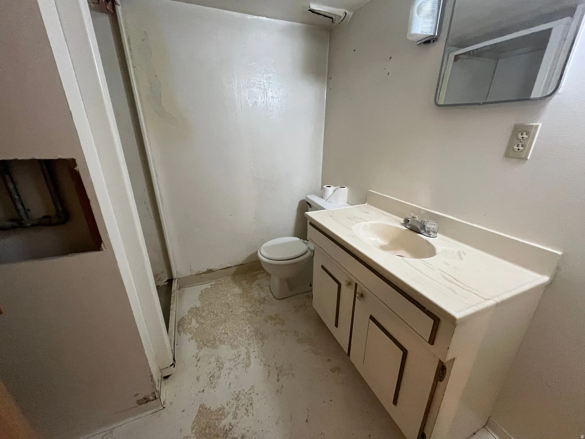 Convenient ¾ bathroom located on the basement level