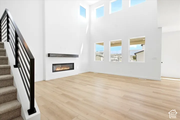 Light and Bright -Vaulted Family room with Large Windows