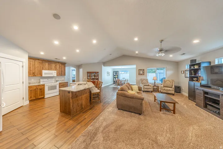 1693 N 690 W, West Bountiful, Utah 84087