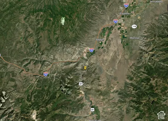 Satellite Map. Displaying the geographic location of the property within a regional context