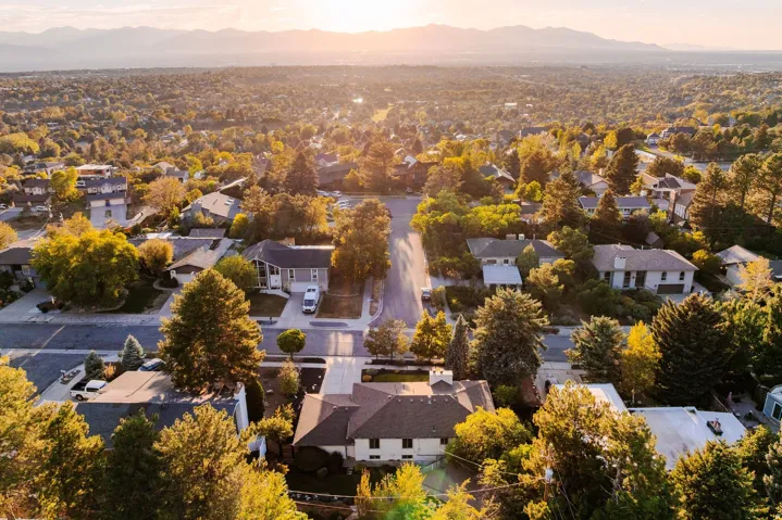 8505 S Kings Cove Dr, Salt Lake City, Utah 84121