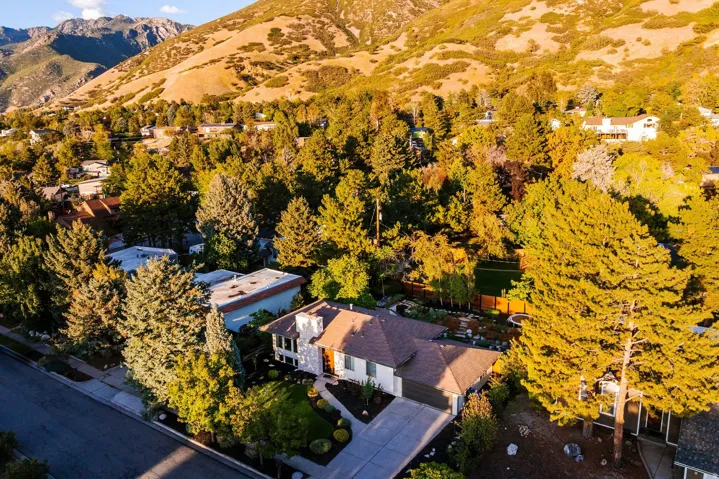 8505 S Kings Cove Dr, Salt Lake City, Utah 84121