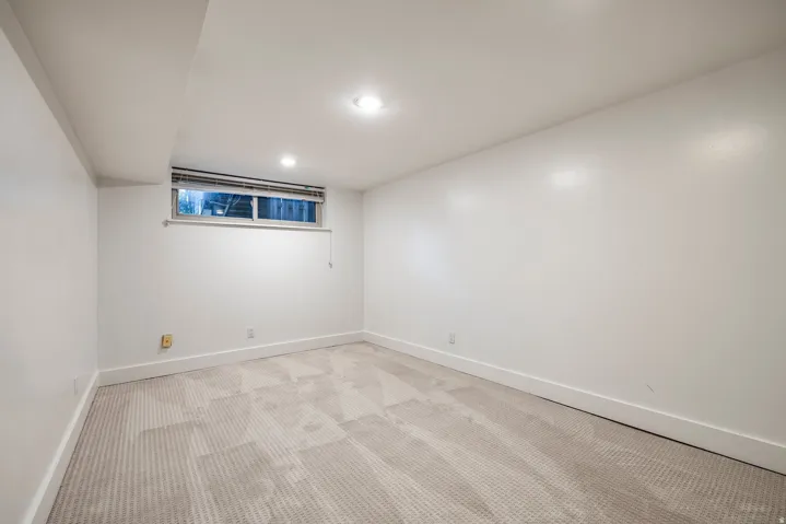 8505 S Kings Cove Dr, Salt Lake City, Utah 84121