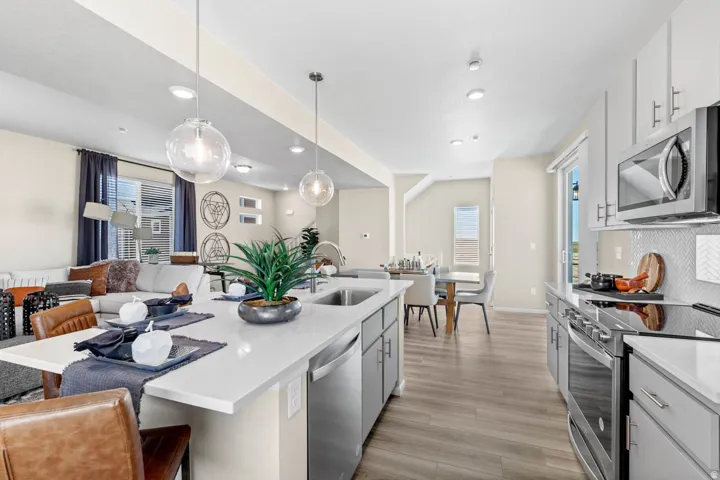 431 E Halls Creek Rd, Saratoga Springs, Utah 84045
