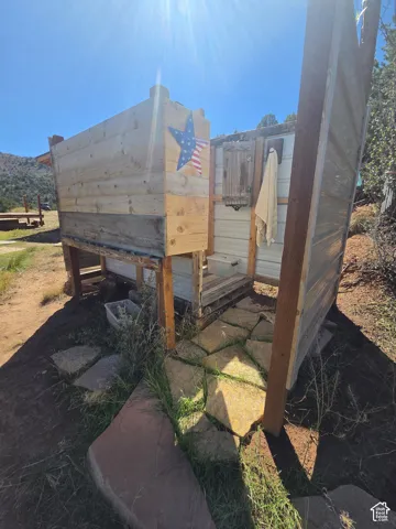 Awesome Outdoor Solar Shower Included!!