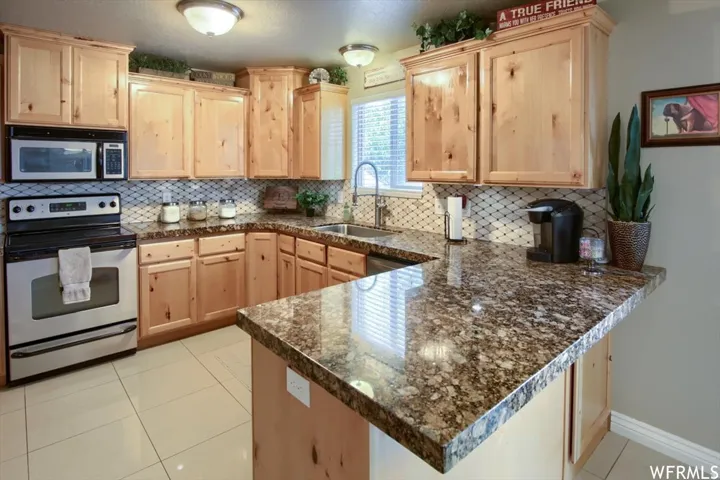 644 N Stonne Ln, Kaysville, Utah 84037