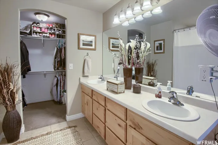 644 N Stonne Ln, Kaysville, Utah 84037