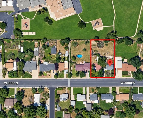 Large lot in beautiful southeast Bountiful neighborhood