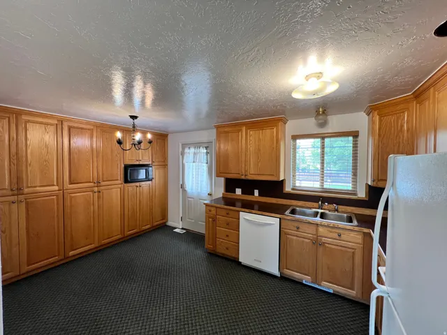 400 S Roosevelt Cir, Roosevelt, Utah 84066