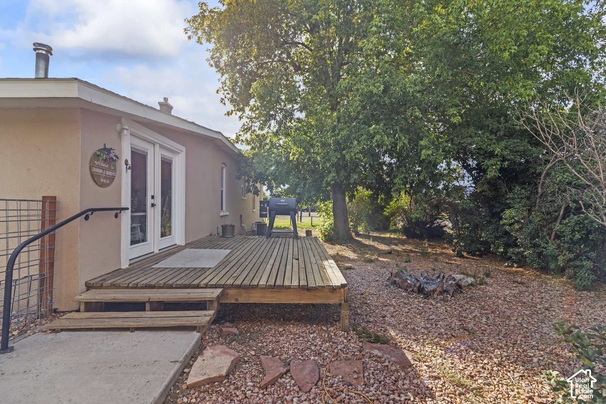 Porch off of Dining area
