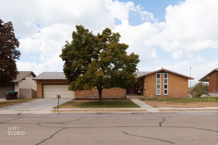 1303 N Lakeview Dr, Provo, Utah 84604