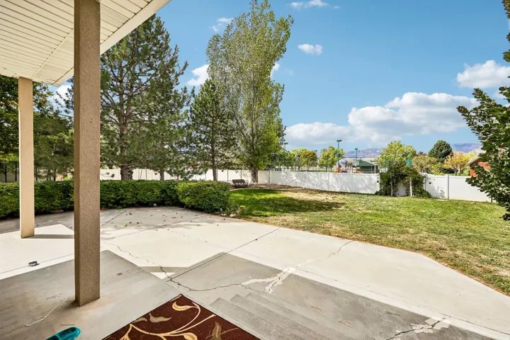 3795 S Sun Valley Dr, Grantsville, Utah 84029