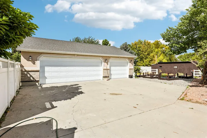 3795 S Sun Valley Dr, Grantsville, Utah 84029