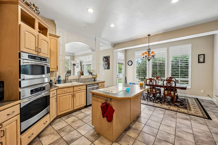 3795 S Sun Valley Dr, Grantsville, Utah 84029
