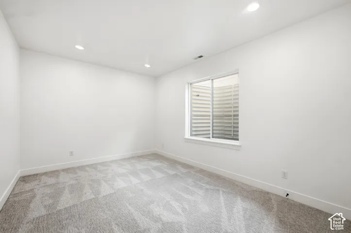 Recessed lighting with a neutral color palette