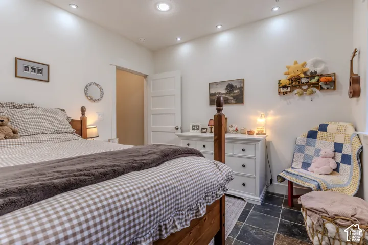 Lower bedroom #1